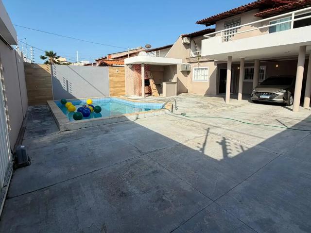 Casa / Sobrado para Venda em São Luís/MA Alto do Calhau 3 Quartos