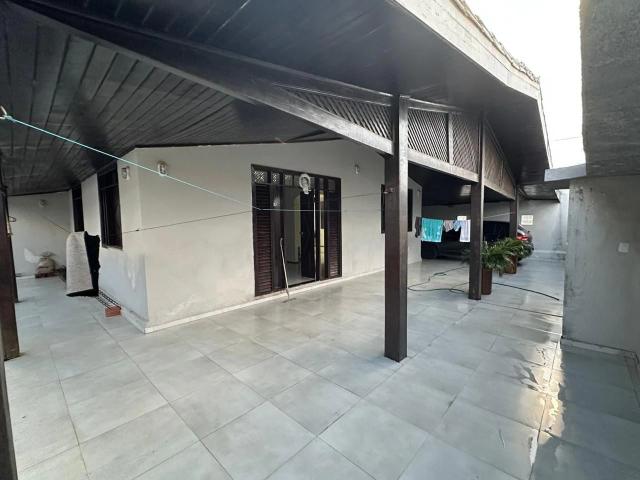 Casa / Sobrado para Venda em São Luís/MA Araçagi 5 Quartos