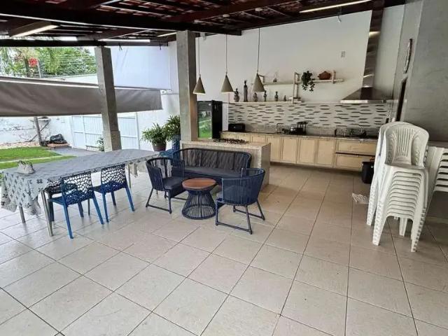 Casa / Sobrado para Venda em São Luís/MA Calhau 3 Quartos