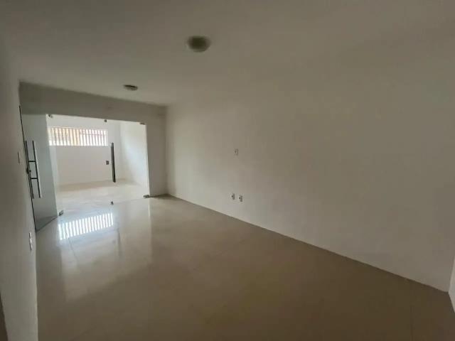 Casa / Sobrado para Venda em São Luís/MA Cohatrac III 3 Quartos