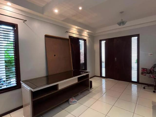 Casa / Sobrado para Venda em São Luís/MA Cohama 4 Quartos