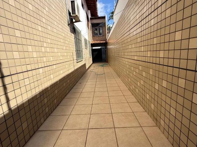 Casa / Sobrado para Venda em São Luís/MA Cohama 6 Quartos
