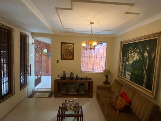 Casa / Sobrado para Venda em São Luís/MA Cohaserma 3 Quartos