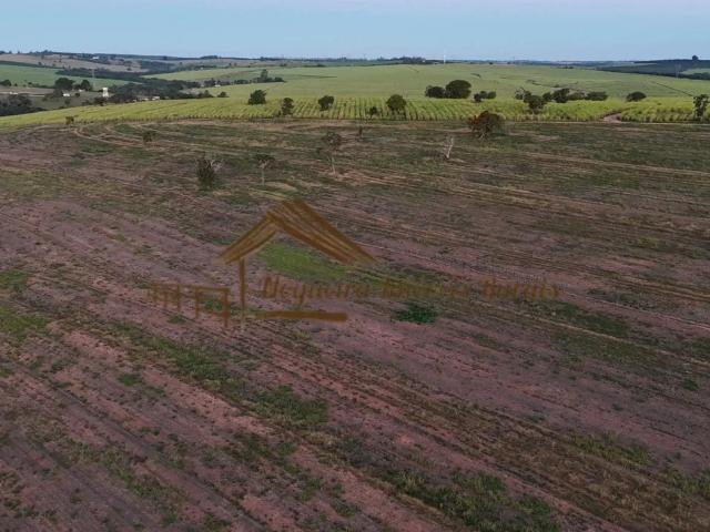 Casa / Sobrado para Venda em São Manuel/SP Área Rural de São Manuel