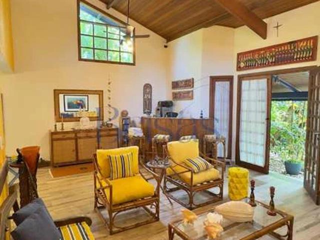 Casa / Sobrado para Venda em São Sebastião/SP Camburi 4 Quartos
