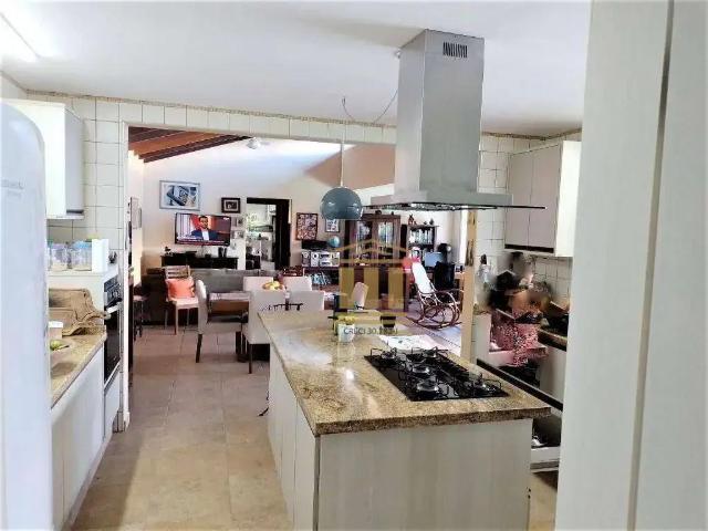 Casa / Sobrado para Venda em São Sebastião/SP Cigarras 4 Quartos