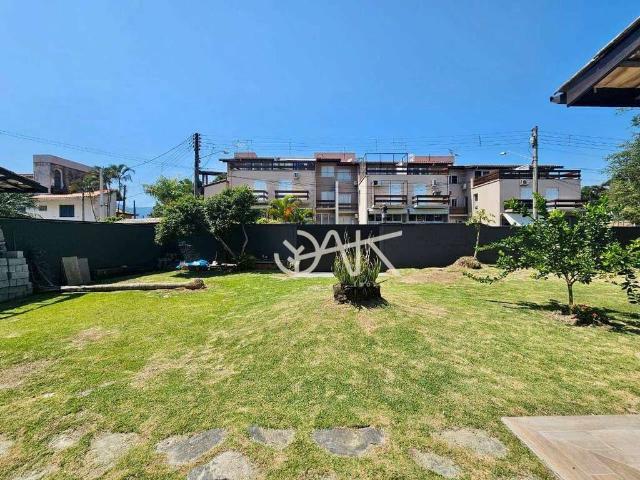 Casa / Sobrado para Venda em São Sebastião/SP Arrastao 5 Quartos