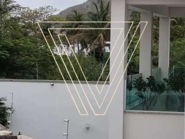 Casa / Sobrado para Venda em São Sebastião/SP Barequecaba 4 Quartos