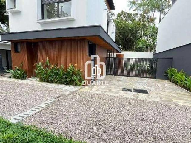 Casa / Sobrado para Venda em São Sebastião/SP Barra do Sahy 4 Quartos