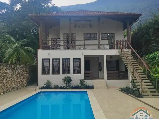 Casa / Sobrado para Venda em São Sebastião/SP Guaecá 4 Quartos