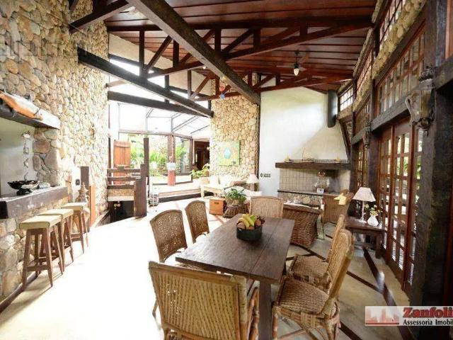 Casa / Sobrado para Venda em São Sebastião/SP Guaecá 4 Quartos