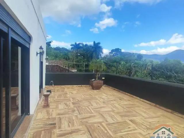 Casa / Sobrado para Venda em São Sebastião/SP Guaecá 5 Quartos