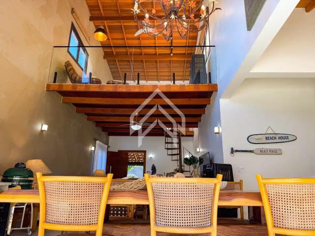 Casa / Sobrado para Venda em São Sebastião/SP Juquehy 4 Quartos