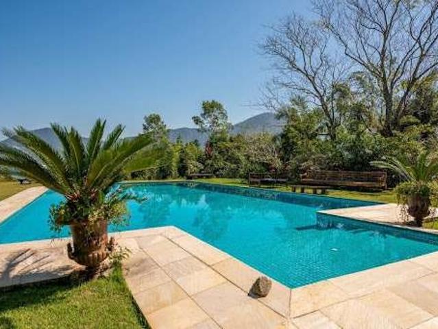 Casa / Sobrado para Venda em São Sebastião/SP Maresias 4 Quartos