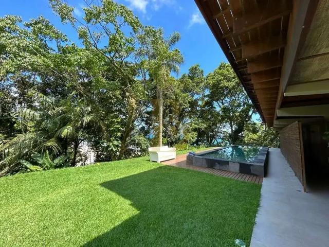 Casa / Sobrado para Venda em São Sebastião/SP Maresias 5 Quartos