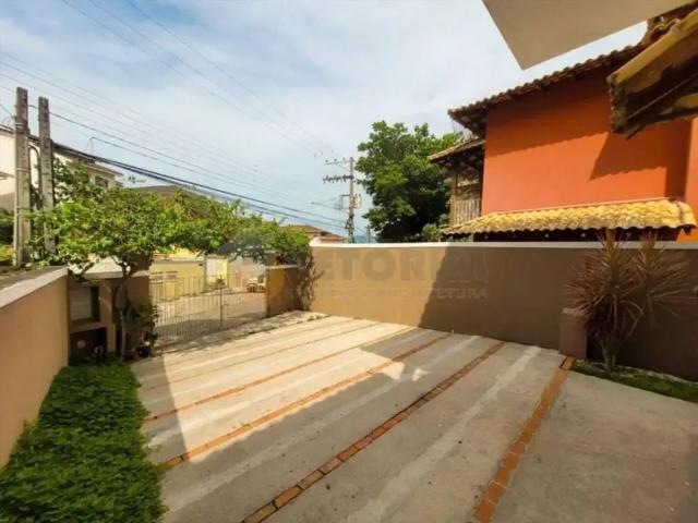 Casa / Sobrado para Venda em São Sebastião/SP São Francisco da Praia 2 Quartos