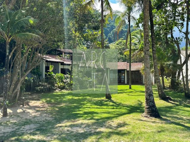 Casa / Sobrado para Venda em São Sebastião/SP Paúba 4 Quartos
