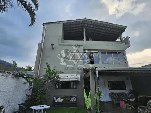 Casa / Sobrado para Venda em São Sebastião/SP Praia da Enseada 3 Quartos