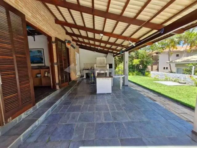 Casa / Sobrado para Venda em São Sebastião/SP Toque Toque Pequeno 3 Quartos
