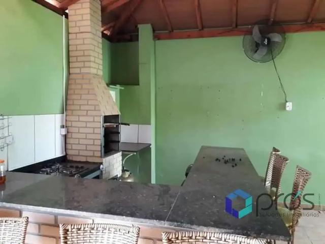 Casa / Sobrado para Venda em São Simão/SP Centro 3 Quartos