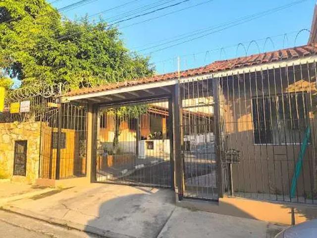 Casa / Sobrado para Venda em São Paulo/SP Taipas 2 Quartos