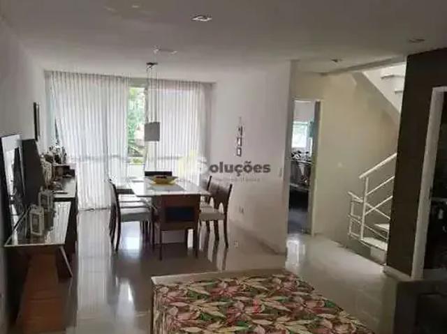 Casa / Sobrado para Venda em São Paulo/SP Tremembé 4 Quartos