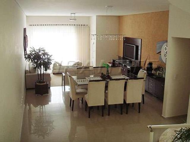 Casa / Sobrado para Venda em São Paulo/SP Tremembé 4 Quartos
