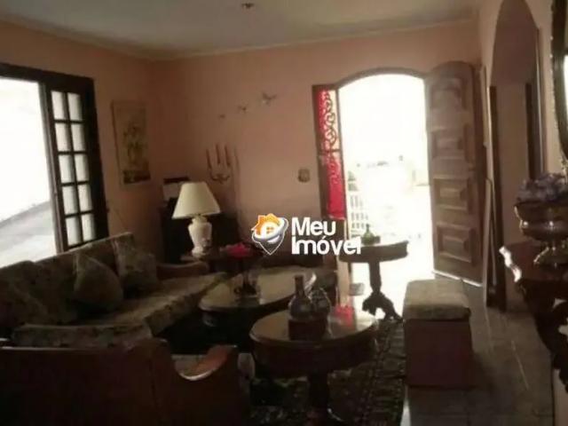 Casa / Sobrado para Venda em São Paulo/SP Tremembé 5 Quartos