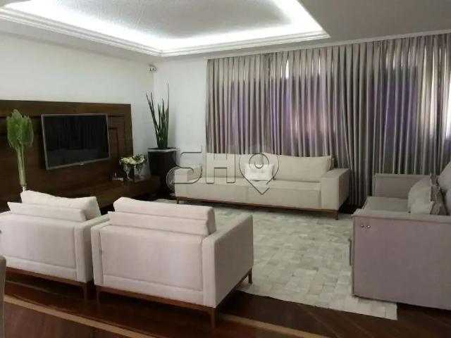 Casa / Sobrado para Venda em São Paulo/SP Tremembé 5 Quartos