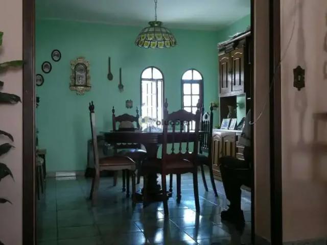 Casa / Sobrado para Venda em São Paulo/SP Tremembé 6 Quartos