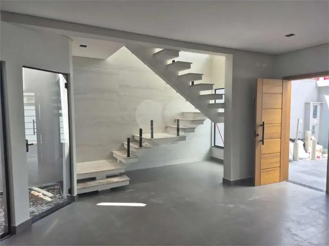 Casa / Sobrado para Venda em São Paulo/SP Tremembé 3 Quartos