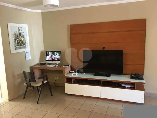 Casa / Sobrado para Venda em São Paulo/SP Tremembé 3 Quartos