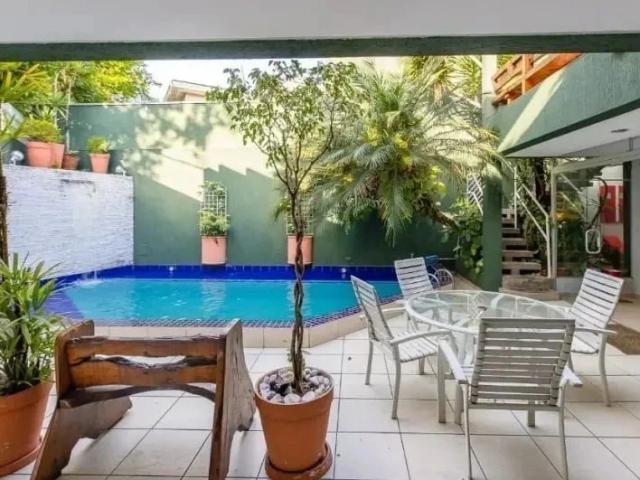 Casa / Sobrado para Venda em São Paulo/SP Vila Madalena 3 Quartos