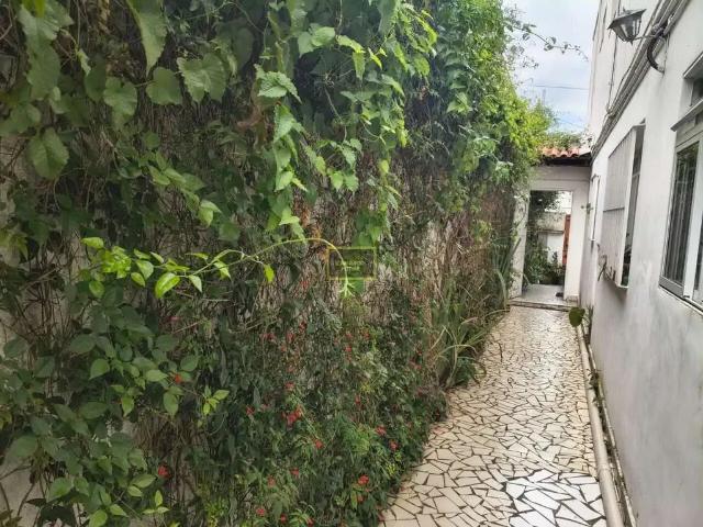 Casa / Sobrado para Venda em São Paulo/SP Vila Madalena 3 Quartos