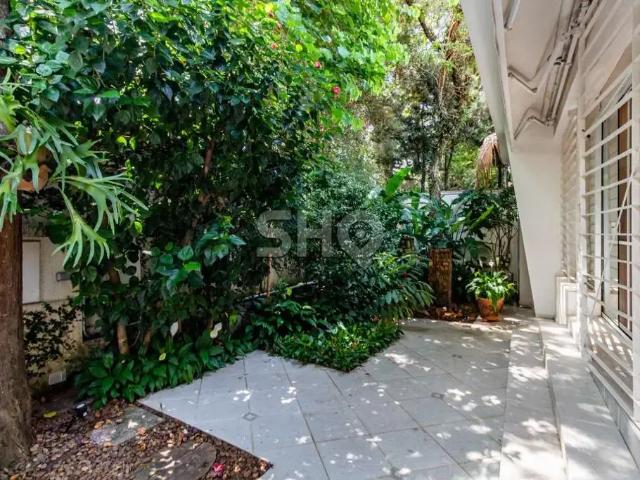 Casa / Sobrado para Venda em São Paulo/SP Vila Madalena 3 Quartos