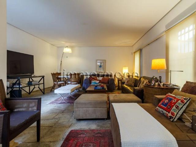 Casa / Sobrado para Venda em São Paulo/SP Vila Madalena 3 Quartos