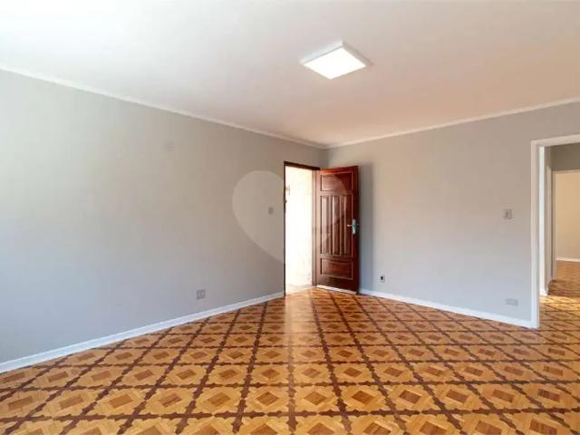 Casa / Sobrado para Venda em São Paulo/SP Vila Madalena 3 Quartos
