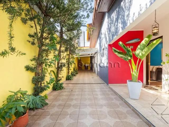 Casa / Sobrado para Venda em São Paulo/SP Vila Madalena 3 Quartos
