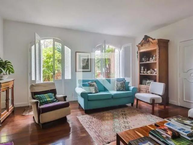 Casa / Sobrado para Venda em São Paulo/SP Vila Madalena 4 Quartos