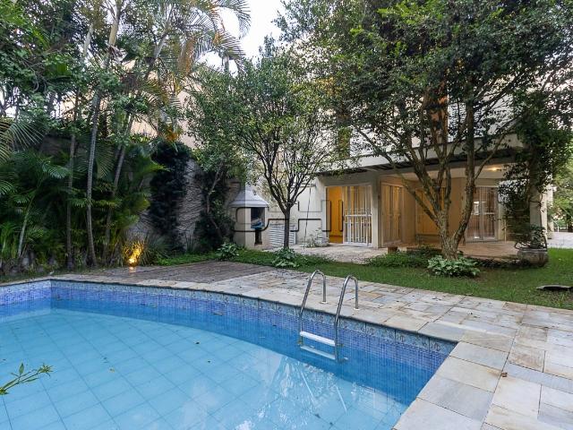 Casa / Sobrado para Venda em São Paulo/SP Vila Madalena 4 Quartos