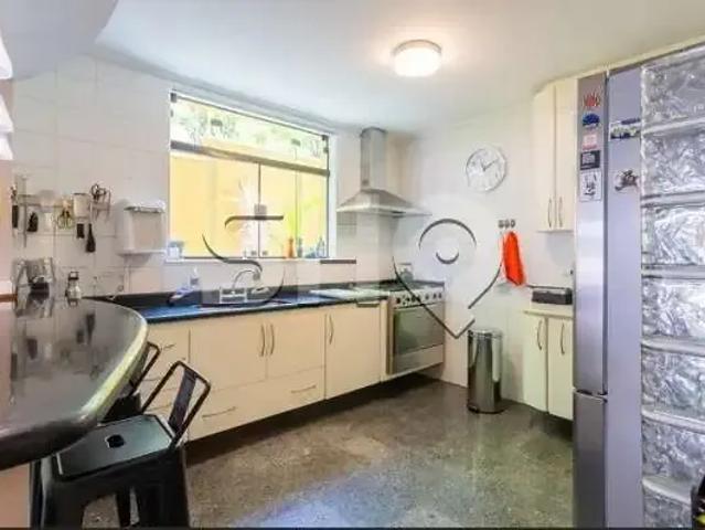 Casa / Sobrado para Venda em São Paulo/SP Vila Madalena 4 Quartos