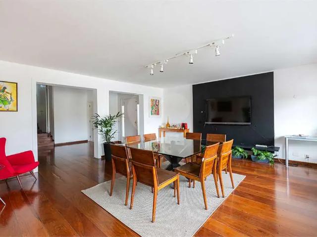Casa / Sobrado para Venda em São Paulo/SP Vila Madalena 4 Quartos