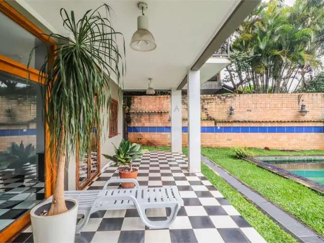 Casa / Sobrado para Venda em São Paulo/SP Vila Madalena 4 Quartos
