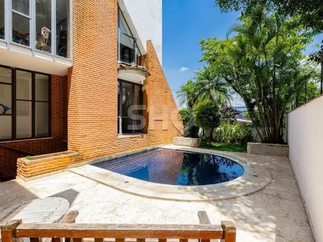 Casa / Sobrado para Venda em São Paulo/SP Vila Madalena 4 Quartos