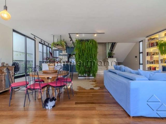 Casa / Sobrado para Venda em São Paulo/SP Vila Madalena 4 Quartos