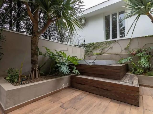 Casa / Sobrado para Venda em São Paulo/SP Vila Madalena 4 Quartos