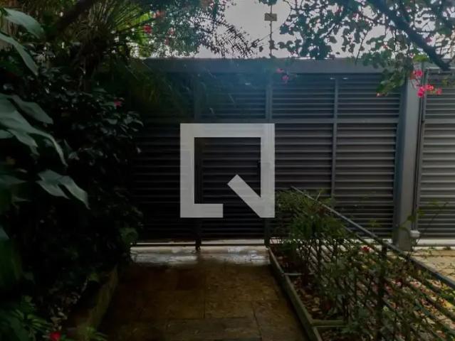 Casa / Sobrado para Venda em São Paulo/SP Vila Madalena 5 Quartos