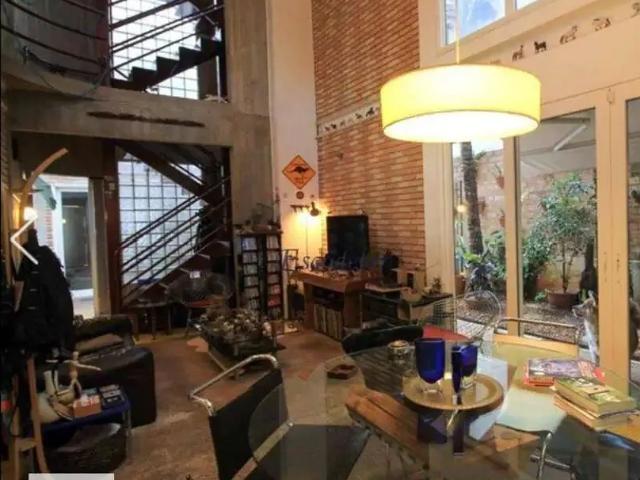 Casa / Sobrado para Venda em São Paulo/SP Vila Madalena 5 Quartos