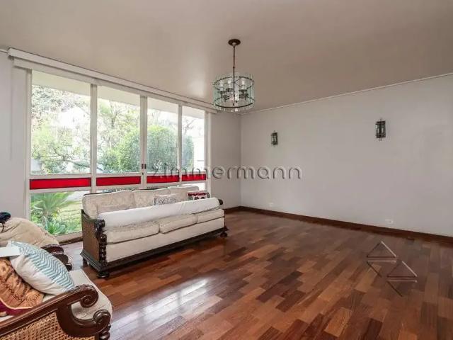 Casa / Sobrado para Venda em São Paulo/SP Vila Madalena 5 Quartos