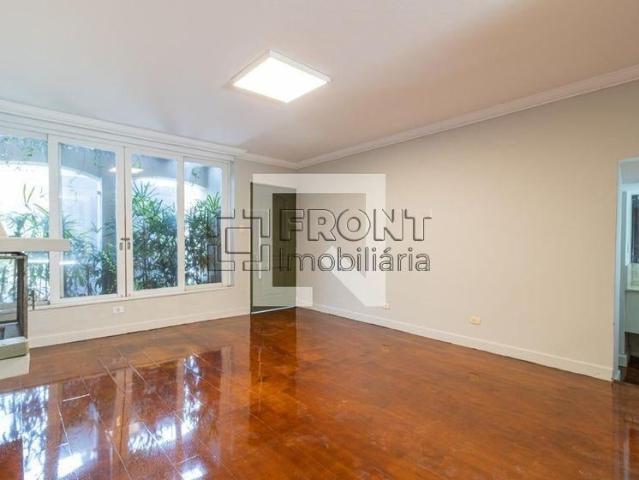 Casa / Sobrado para Venda em São Paulo/SP Vila Nova Conceição 3 Quartos